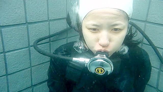 Rubber Girl Vol.06