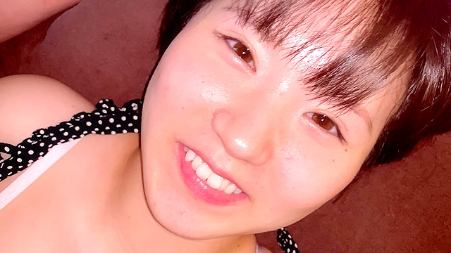 水沢つぐみを押し倒して口内に無理やり鼻突っ込んでみた