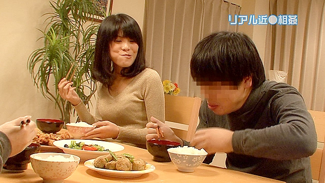 リアル近●相姦（26）～激撮！実家へ戻ってきた姉に迫る弟
