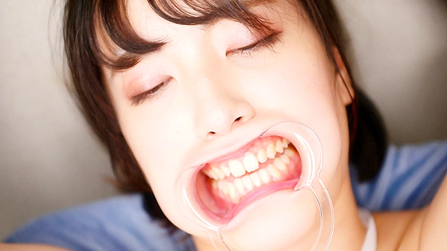 ぶっかけごっくん まだ若いかえでちゃん