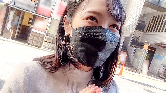 アパレル店勤務の23歳中出しセフレはるみと部屋呑みおせっせ