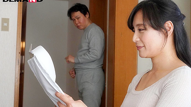 僕は○○部屋おじさんです。母で性欲処理をすませています。桃色かぞくVOL.14 平岡里枝子