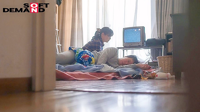 僕は○○部屋おじさんです。母で性欲処理をすませています。桃色かぞくVOL.14 平岡里枝子