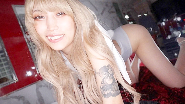 今この可愛い女の子とセックス終わりました Karen chan