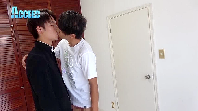 俺たちデカマラ兄弟！～西郷家兄弟矢馬人（兄）と春樹（弟）の長茎と極太のマラとマラとの禁断の近親相姦！！