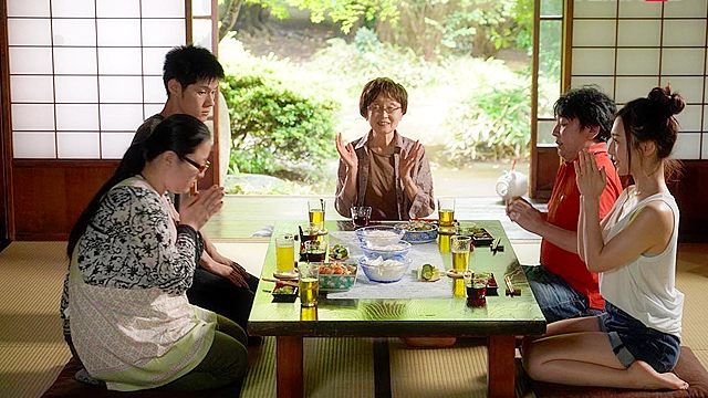 夏の田舎で童貞の僕は年上従姉の冗談を真に受け、中出しし続けた。 桃色かぞくVOL.18 古川いおり