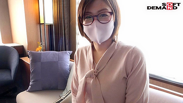 ○○たちの前では見せられない教育ママの裏の顔 石井江梨子 34歳 AV DEBUT