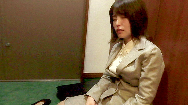 完全主観おむつなお姉ちゃんは、弟にだだ甘されると嬉くなってすぐおもらししちゃうの