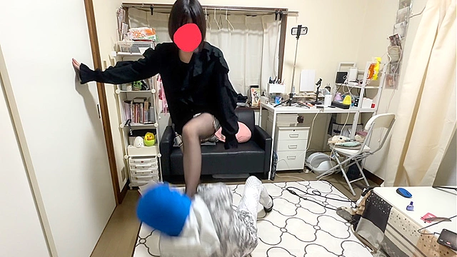 某S女イベントの企画電気アンマ女王決定戦みたいなコーナーで第2位になった実力派ないとさんの電気アンマ地獄