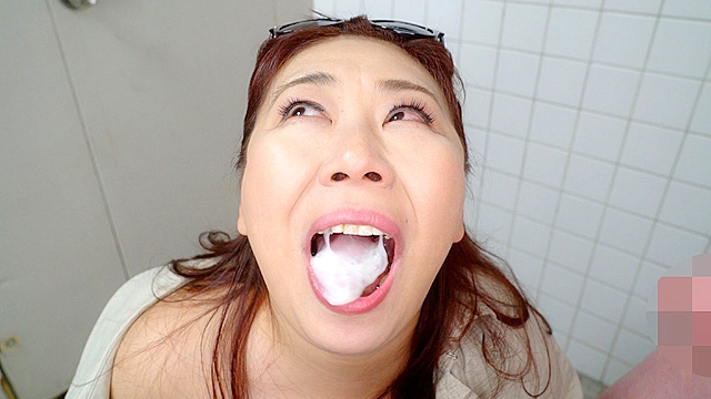 チンシャブ大好き！！ド助平熟女の連続抜きフェラ