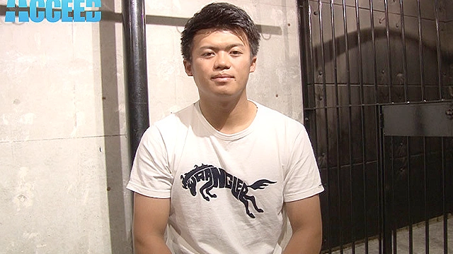 ガッチリ二枚目野郎の初撮りオナニー！