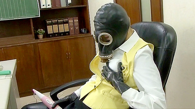 Rubber Girl Vol.04