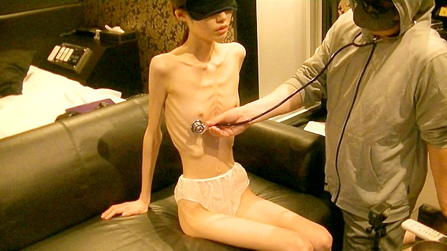 閲覧注意 信じられないくらいガリガリのモデルさん II