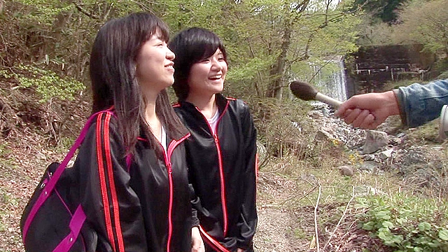 ナンパされたウブな田舎娘10人～純真無垢なオマ●コが都会のギラついたチンポでGo to SEX！