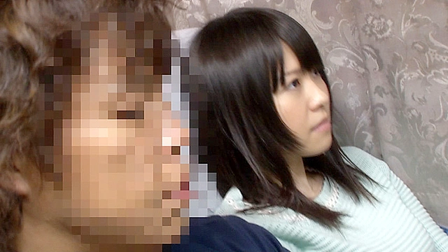 夜行バスで声も出せずイカされた隙に生ハメされた女はスローピストンの痺れる快感に理性を失い中出しも拒めない2