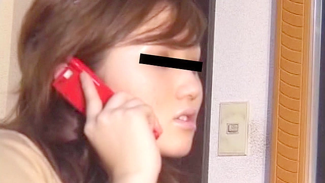 18歳ウエートレスの超臭いブーツとストッキングでもてあそばれる喜び