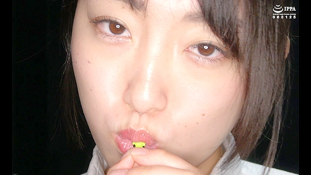 「激カワ美女 江澄ゆゆチャンの超マニアックな口腔・のどちんこ・舌ベロ観察プレイ」江澄ゆゆ