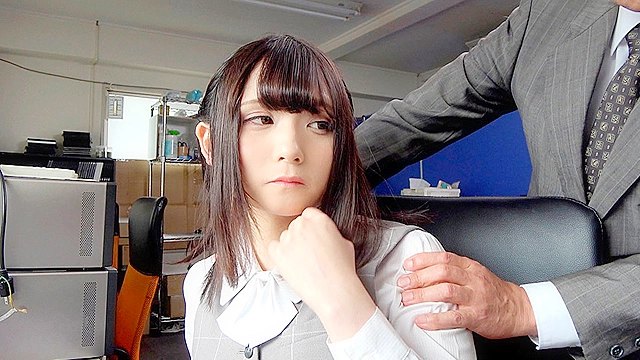 中途採用でやって来た美人OLが男の娘 ボクがオチンポに濡れた一週間 ななこ