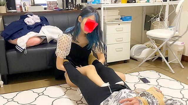 生意気ギャルの妹りのに電気アンマをやられまくり敗北射精させられる！兄は屈辱を晴らすために妹が寝てるところに忍び込み反撃に出る！