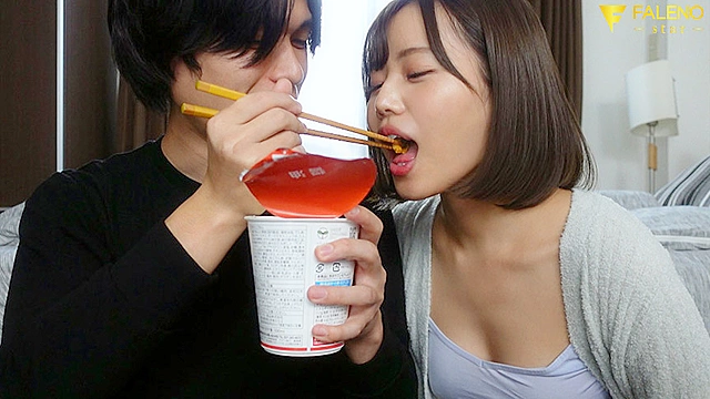 警戒心の無い『兄貴の彼女』が一人暮らしの僕のアパートに転がり込んできた3日間同居生活 二階堂夢