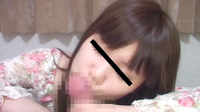 ザーメンごっくんディープスロート 素人娘の丸呑みフェラ