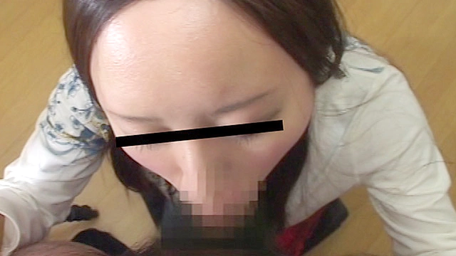 ザーメンごっくんディープスロート 素人娘の丸呑みフェラ