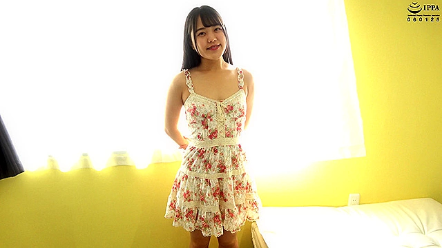 人気女優 水ト麻衣奈チャンの激レア歯・口内観察！