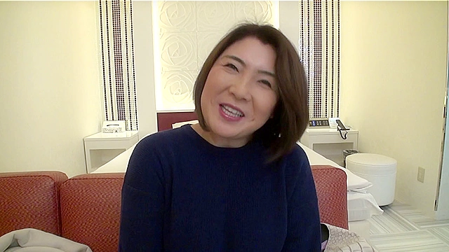 山本よしみ 51歳 中出し熟女