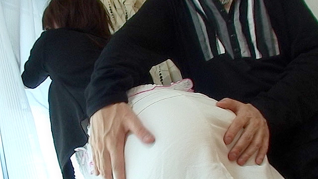 羞恥と快感に咽び泣く陵○の時間！ りお24才