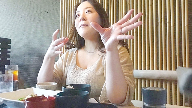熟したエロい身体を妻み喰い