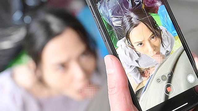 ゴミ部屋に住む隣のキモ中年に悪臭チ○ポで寝取られアクメ交尾され続けた私。吉高寧々