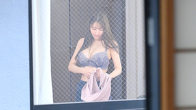 向かい部屋の美巨乳女を彼氏に内緒でひたすら性交 いいなり性欲処理肉便器に堕とすまで… 八蜜凛