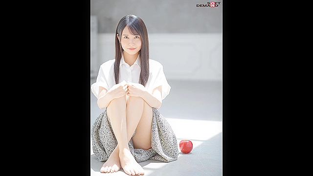 山形生まれ、エロ本（主に寝取られ系）育ち。エロい話に前のめり、スケベ妄想きらきら箱入り娘が嫁入り前最後のヤリだめ！！AV DEBUT こはるさん（仮名）26歳