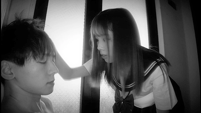 デリヘル呼んだら昔ボクをイジメていたリマが来たので生チ○ポで復讐することにした 新井リマ