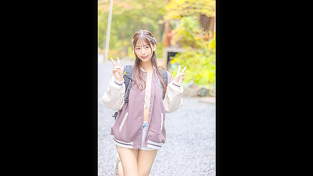 膣汁を精液に置換！パンチラで男性視聴者を誘惑するソロキャン女子インフルエンサー就寝中にテントにこっそり入って添い寝しても最後は中出しまでヤらせてくれる