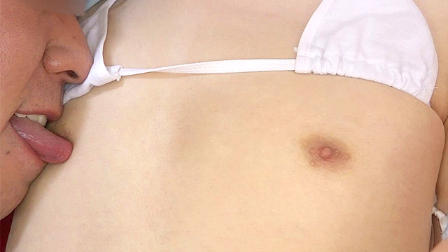 都内公衆便所でピンサロ闇営業する美少女の正体はおしゃぶり中毒の激カワ竿アリ玉アリ男の娘でした。RUMI（20）