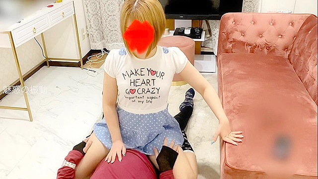 近所に住んでる久々に会った年下幼馴染のひなたちゃんにまた電気アンマやってみたいと言われ