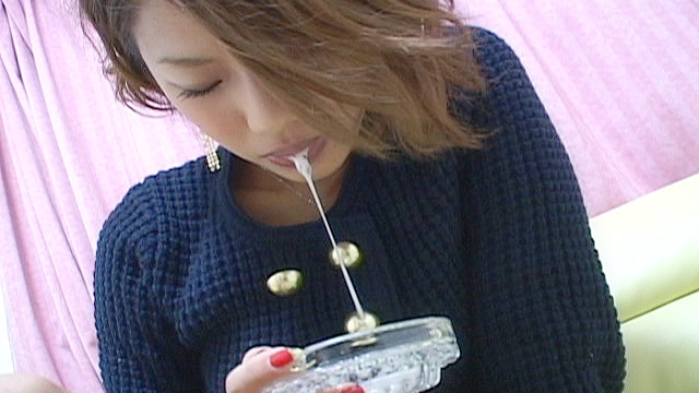 臭そう キャバ嬢とモデルの顔面唾吐き！！