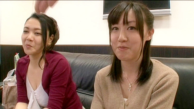 近親相姦！息子さんのセンズリ鑑賞