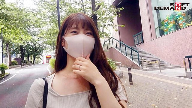 ついに現れた超大物─レーベル史上No.1の圧倒的美しさ 葉月涼子 32歳 第2章 旦那の帰宅まで5時間 SEX後に間髪入れずまたSEX 男4人が数珠つなぎで絶えず挿入しっぱなし！