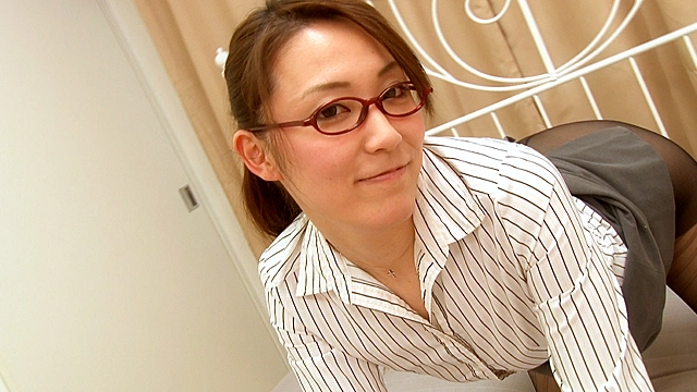 スケベな熟女のマスターピース。アラフォー奥さまと淫靡なプレイでシェイクシェイク／町田瞳