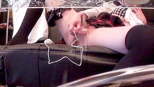 流出映像 撮影現場で待機中にムラムラしてマ●コを濡らしていた女の子たちのオナニーを完全隠し撮り！！！ 4時間15名
