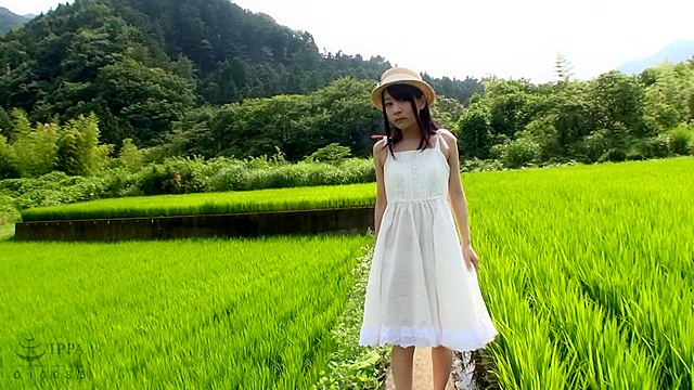 過疎化した田舎で美少女近親相姦映像集 4時間