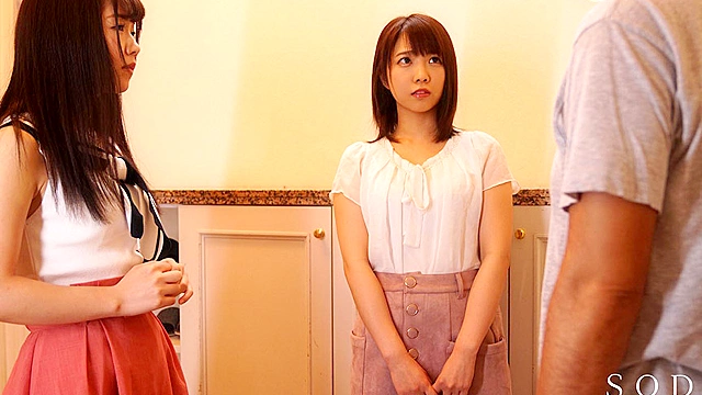 モンスター隣人の中年男に狙われたピアニスト姉妹 戸田真琴 有栖るる