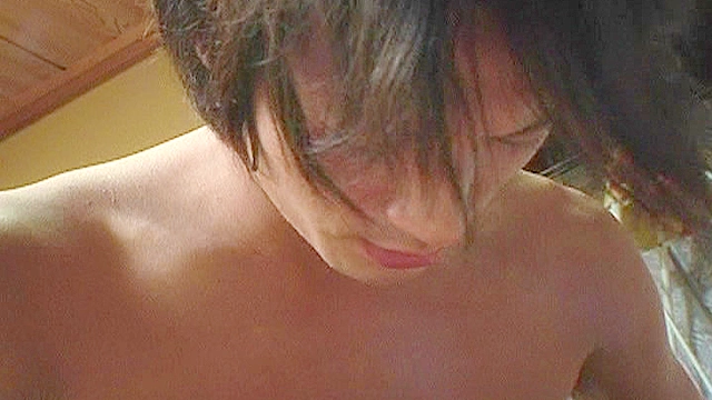 性欲処理現場～トラック野郎と傷心青年の出会い～