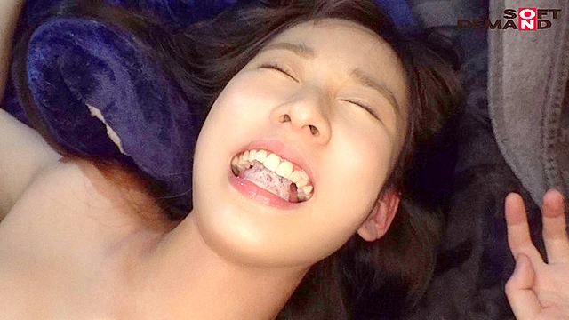 精子飲む時シアワセそうにごっくんする愛嬌抜群のザーメン大好き娘。野外で濃厚ザーメン全飲み計11発  東京 杉並 ■■商店街 ハンバーガー屋アルバイト 中島あつこさん（仮名・22歳）みんなハッピー♪ウキウキ AVデビュー