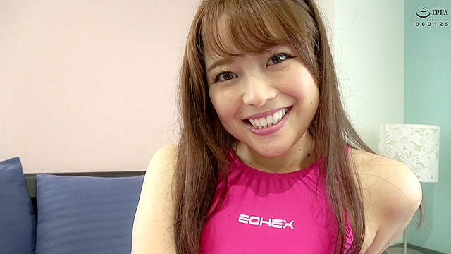 大人気女優 宮沢ちはるチャンの脇や耳～クリくすぐりプレイ！