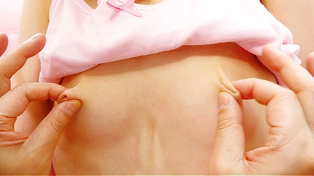 【取扱注意】の神ボディ 超極細陥没乳首AAAカップ 無乳の申し子。
