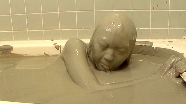 Mud Shower03