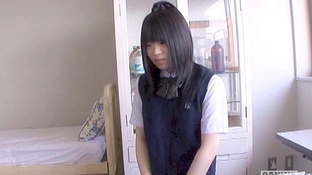 お尻倶楽部 Vol.106 女学生の肛門診察記録 小咲みお